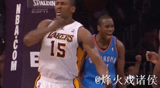 末节挺身而出！怀特全场空砍31分6篮板1助攻1抢断1封盖