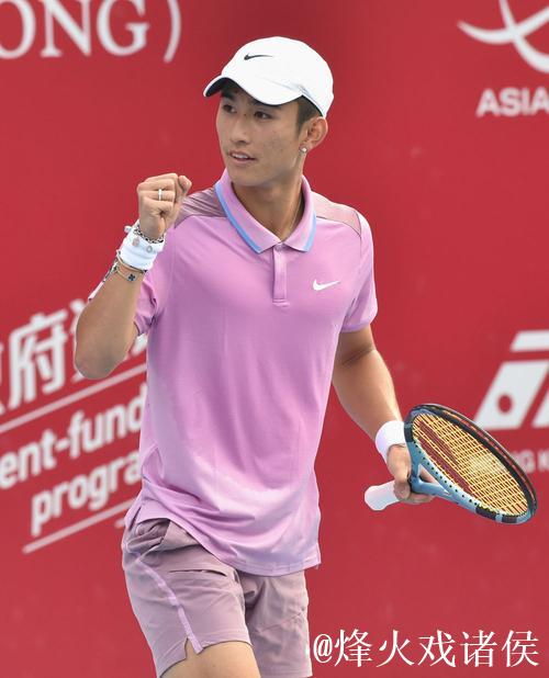 香港赛举行名人网球大师赛 商竣程黄泽林分享网球喜悦